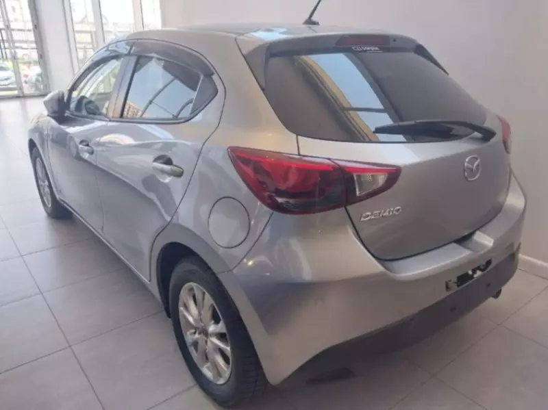Mazda Demio   - 2015