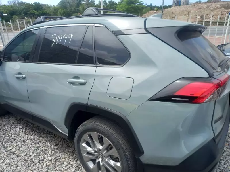 Toyota RAV 4   - 2020