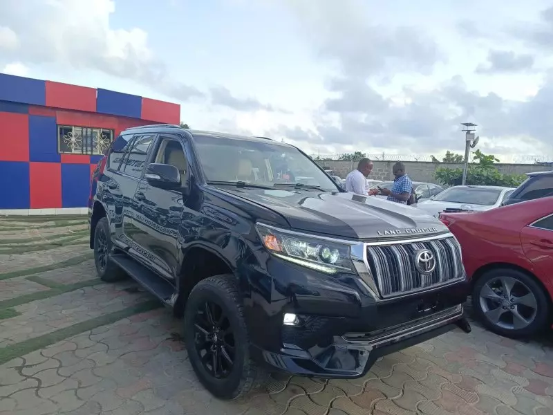 Toyota Landcruiser Prado   - 2024