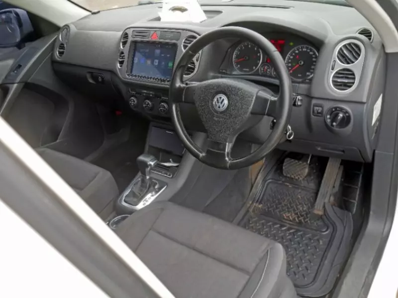 Volkswagen Tiguan   - 2008