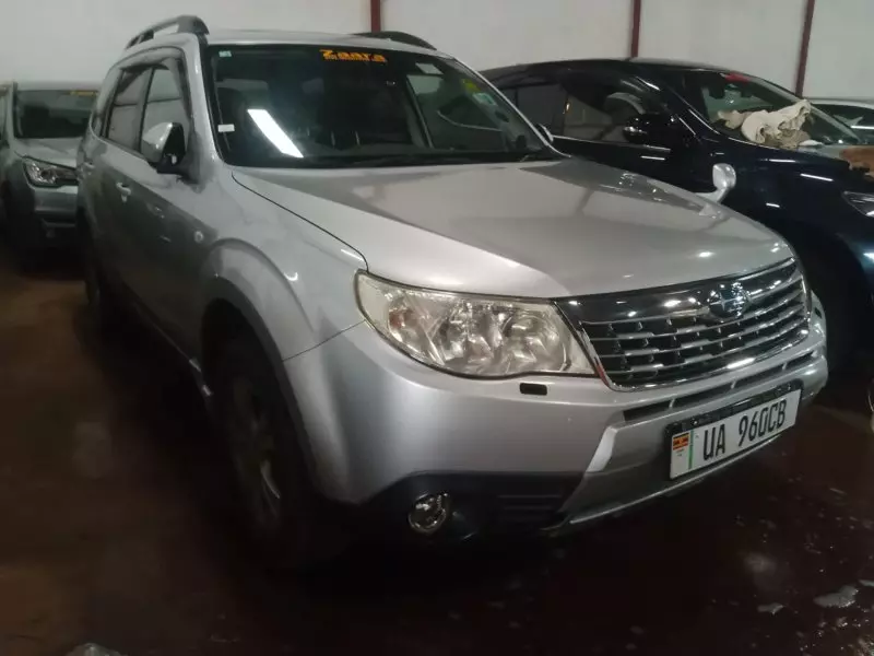 Subaru Forester   - 2010