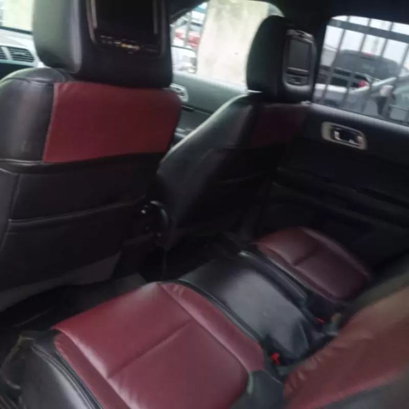 Ford Explorer   - 2014