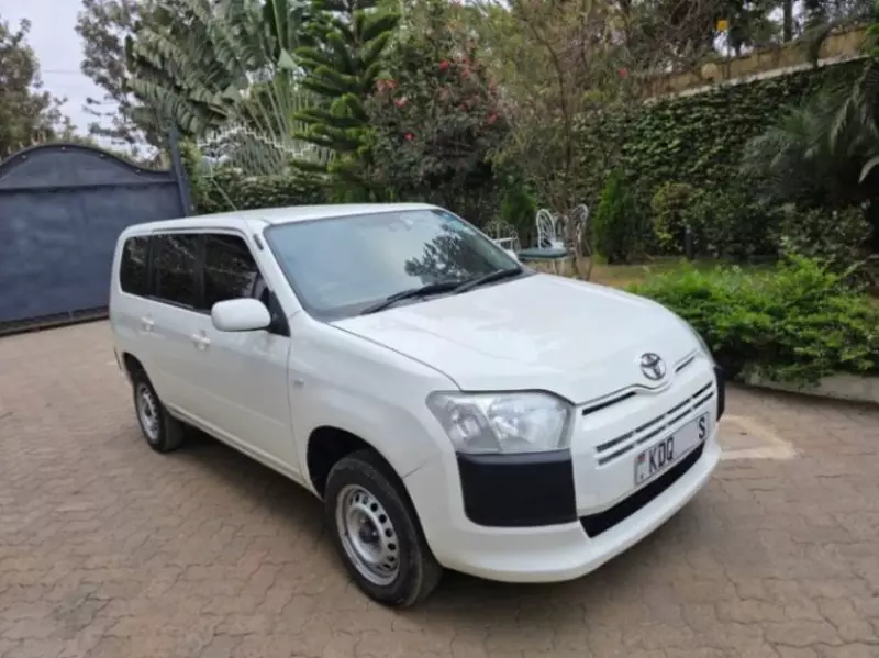 Toyota Probox    - 2017