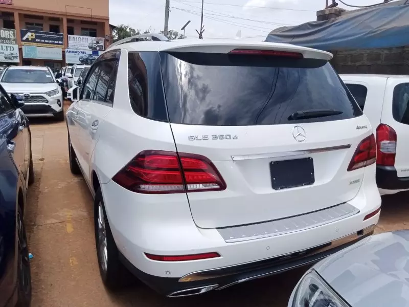 Mercedes-Benz GLE 350   - 2013