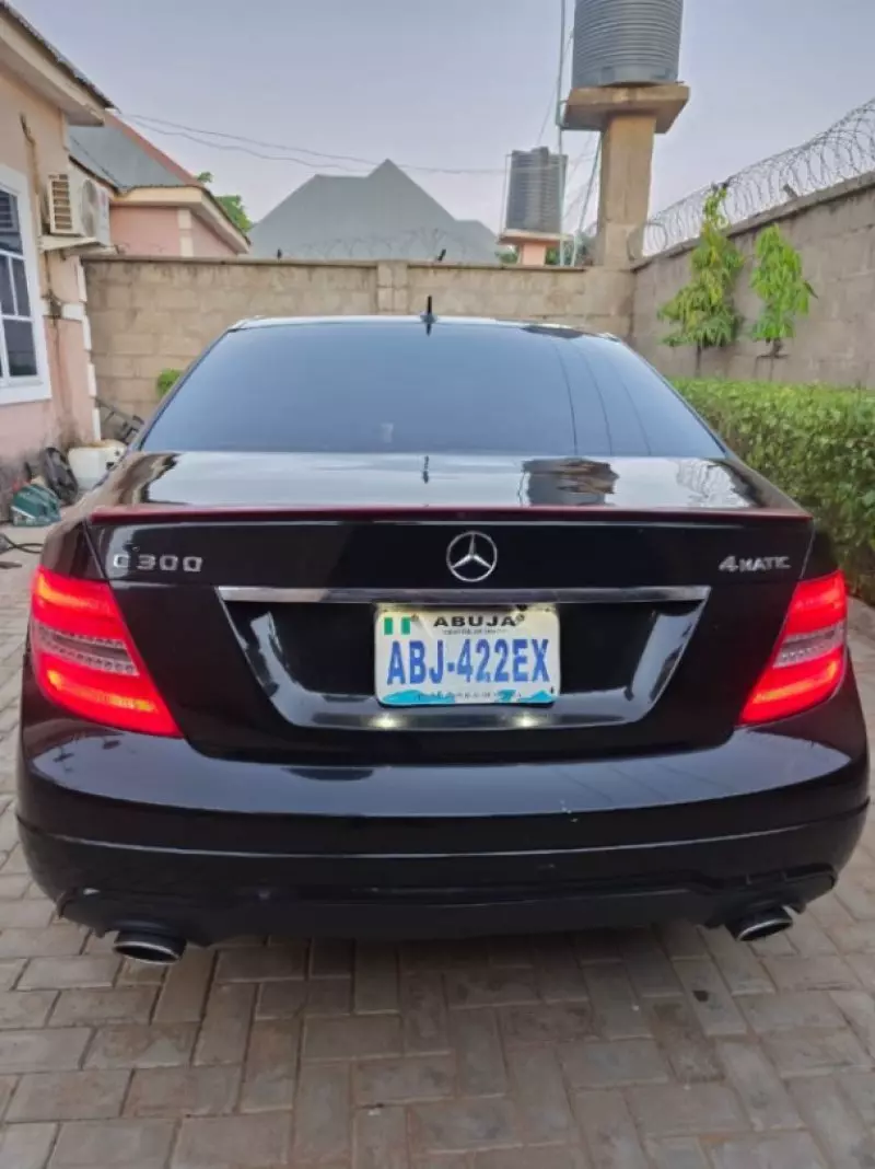 Mercedes-Benz C 300