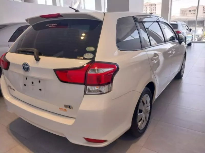 Toyota Fielder hybrid    - 2015