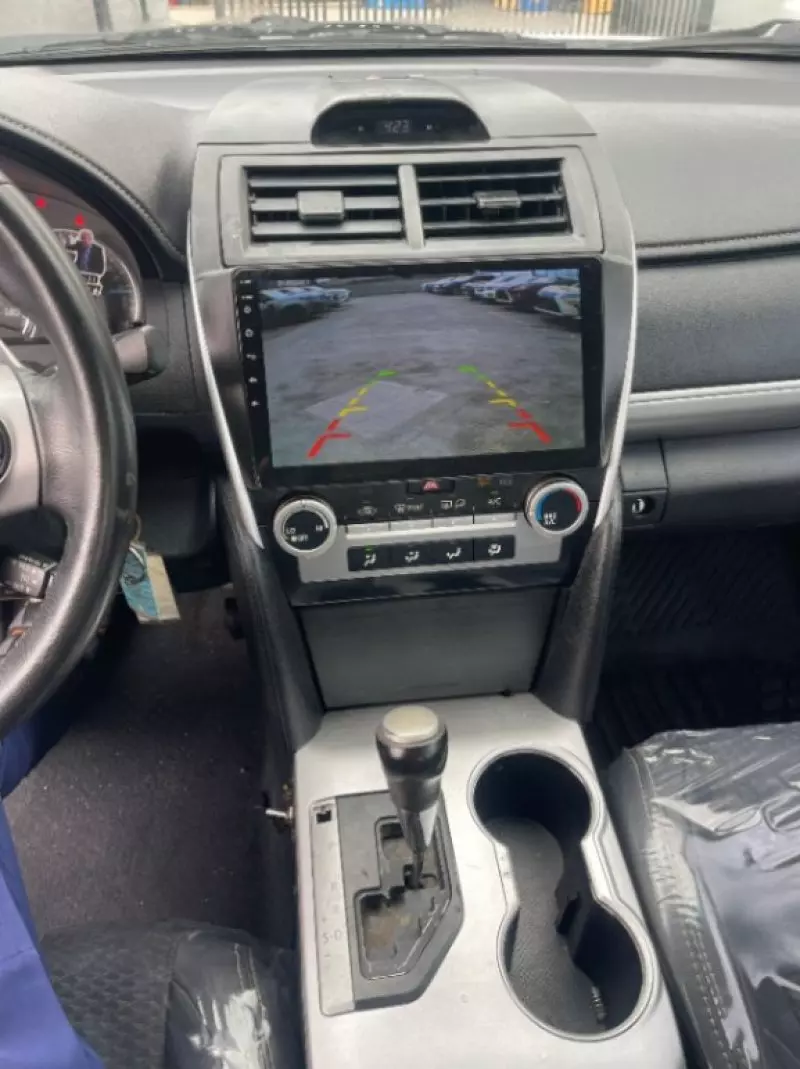 Toyota Camry   - 2013