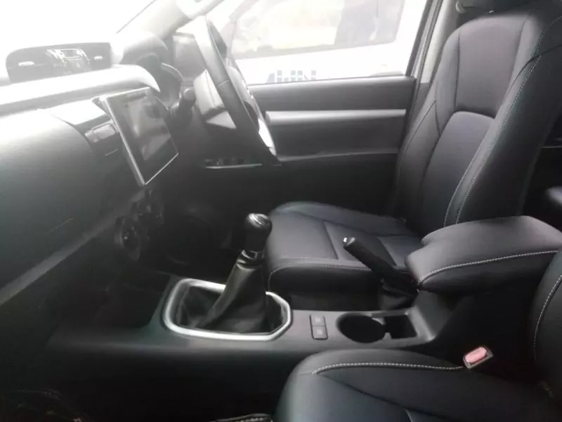 Toyota Hilux   - 2019