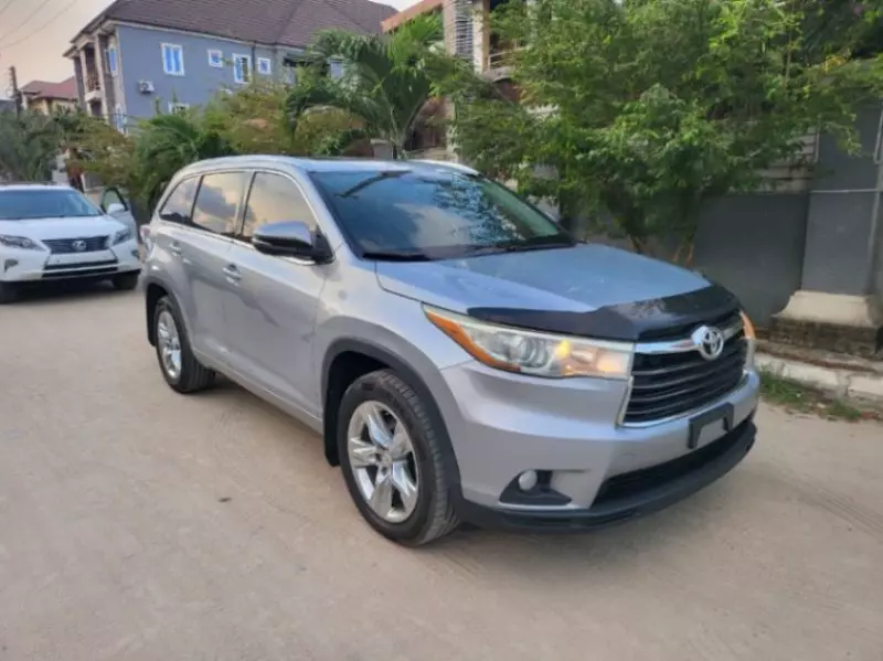 Toyota Highlander - 2014