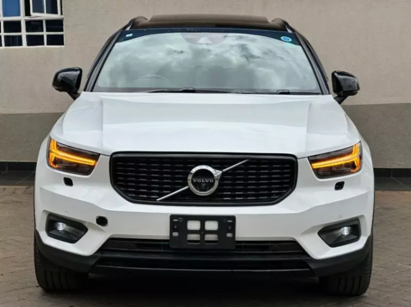 Volvo XC40   - 2018