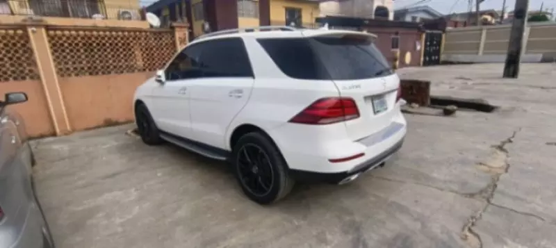 Mercedes-Benz GLE 350   - 2016