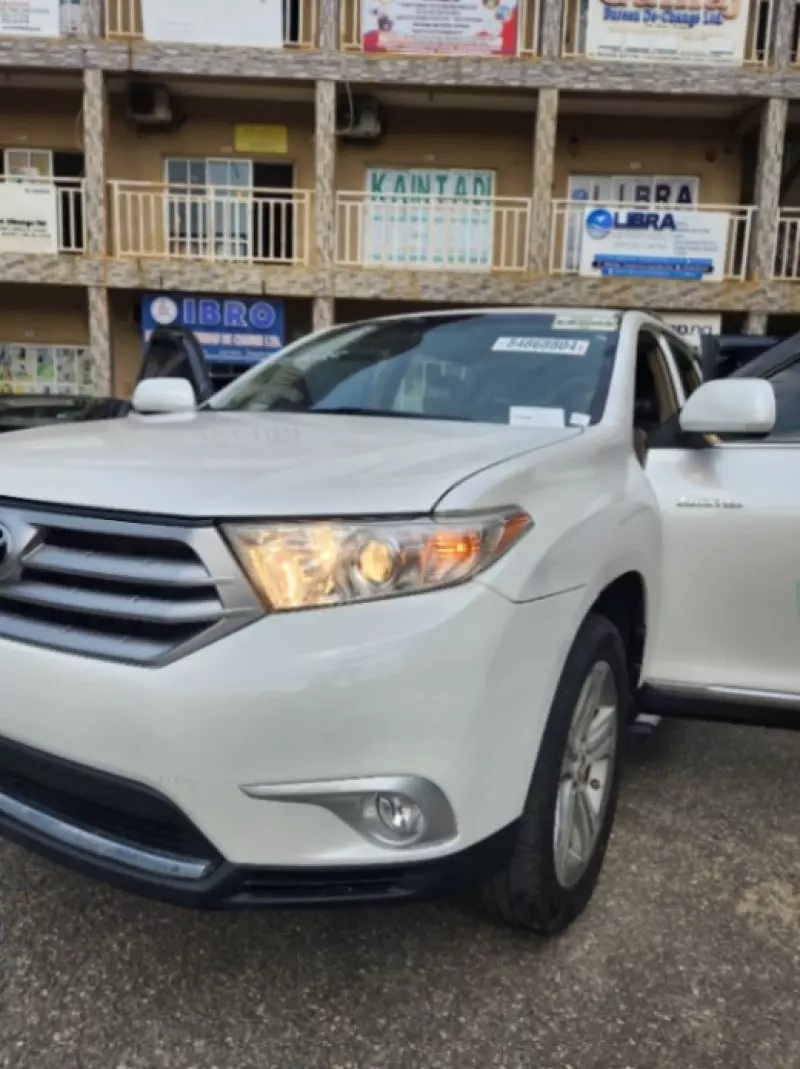 Toyota Highlander   - 2009