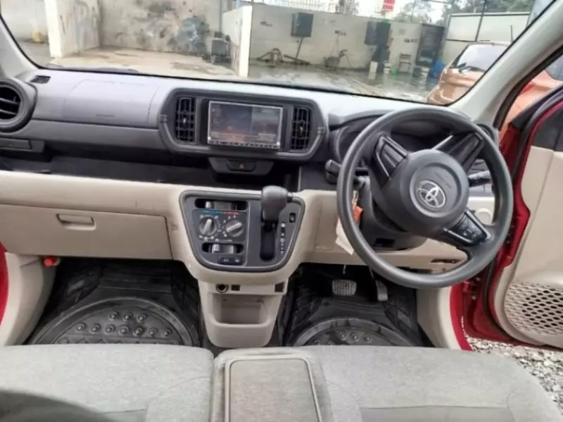 Toyota Passo   - 2016