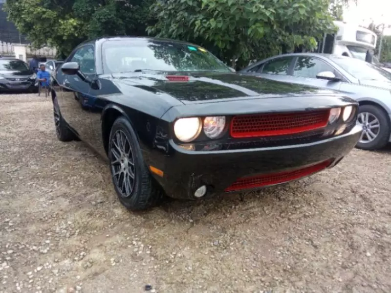 Dodge Challenger   - 2014