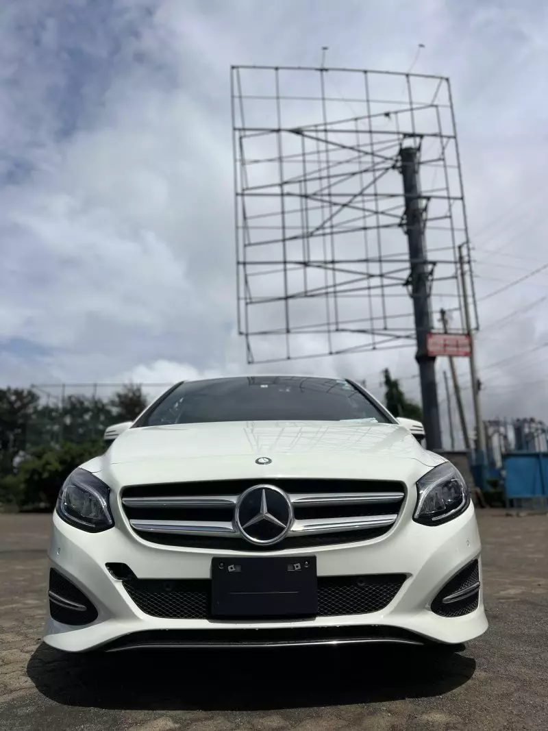 Mercedes-Benz B 180   - 2017