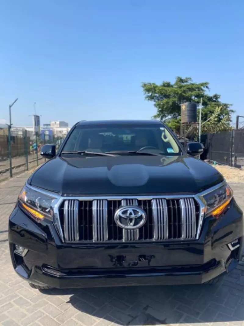 Toyota Landcruiser Prado   - 2013