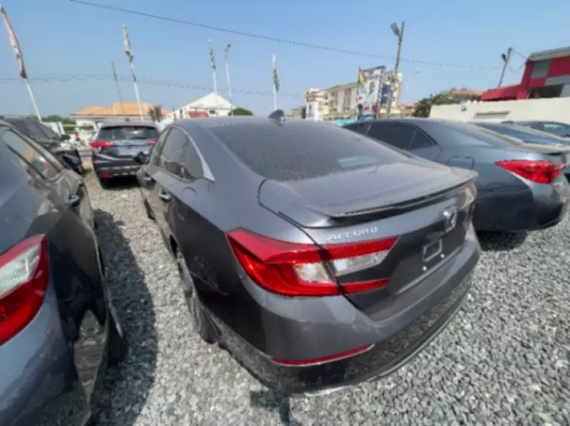 Honda Accord   - 2018