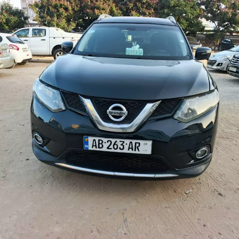 Nissan Rogue   - 2017