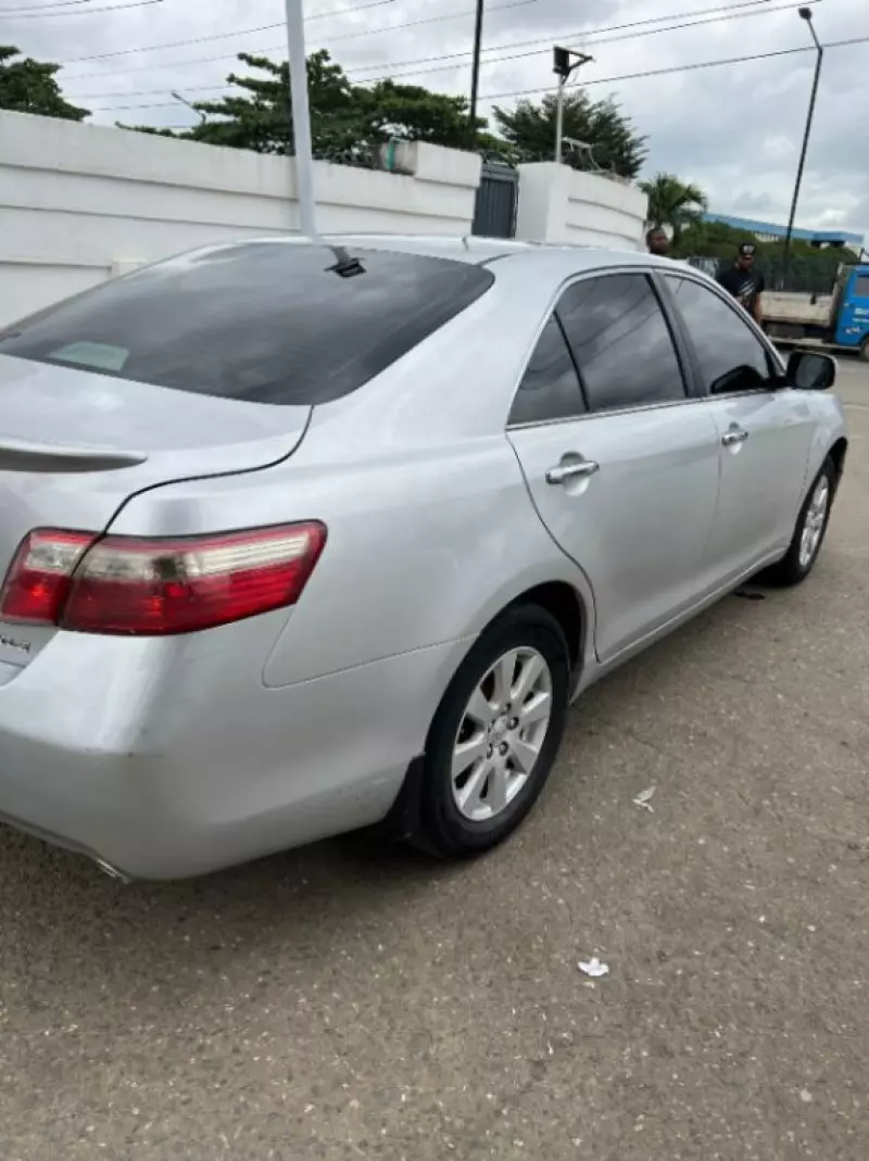 Toyota camry   - 2007