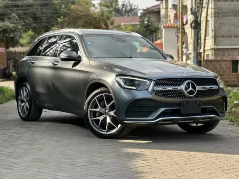 Mercedes-Benz GLC 300   - 2019