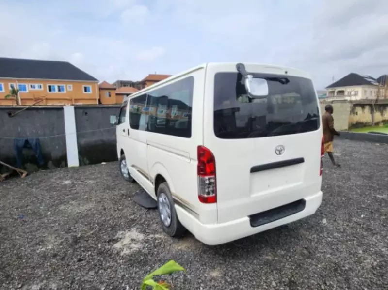 Toyota Hiace   - 2007