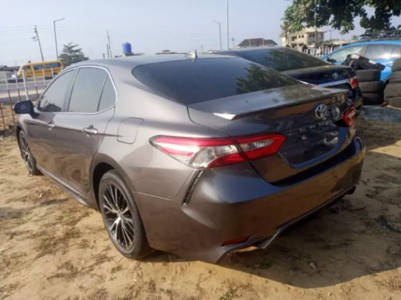 Toyota Camry   - 2019