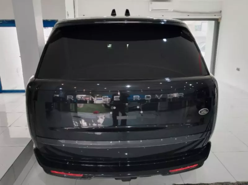 RANGE ROVER Bespoke    - 2023