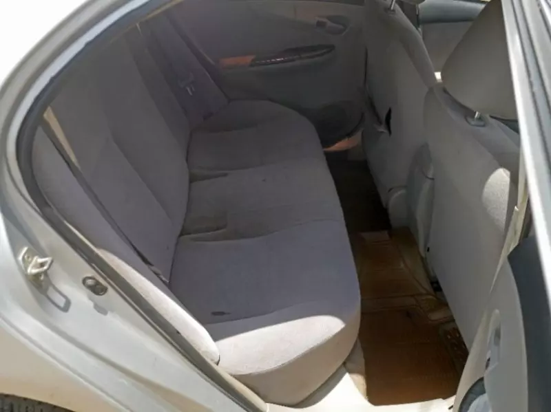 Toyota Axio    - 2010