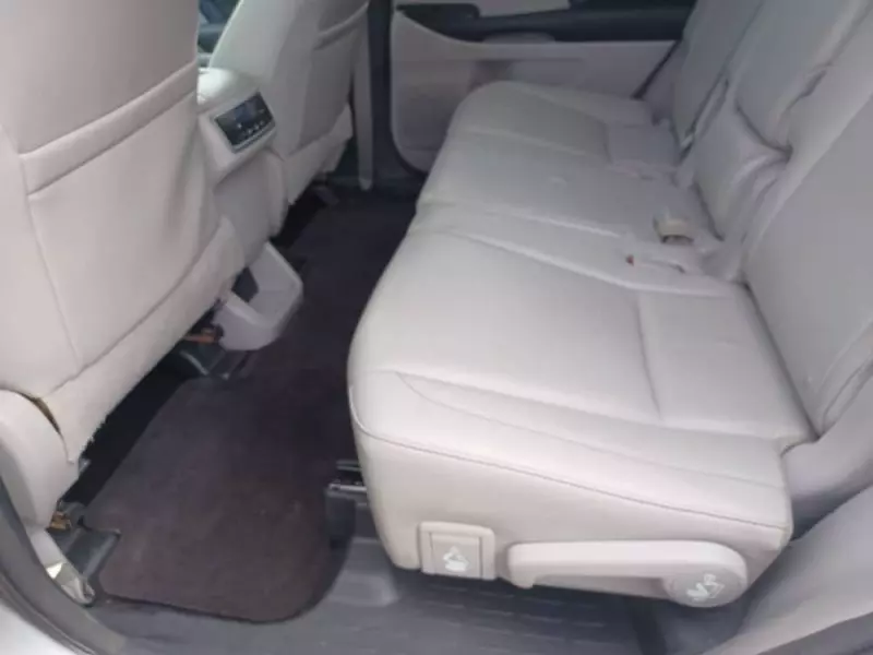 Toyota Highlander   - 2015
