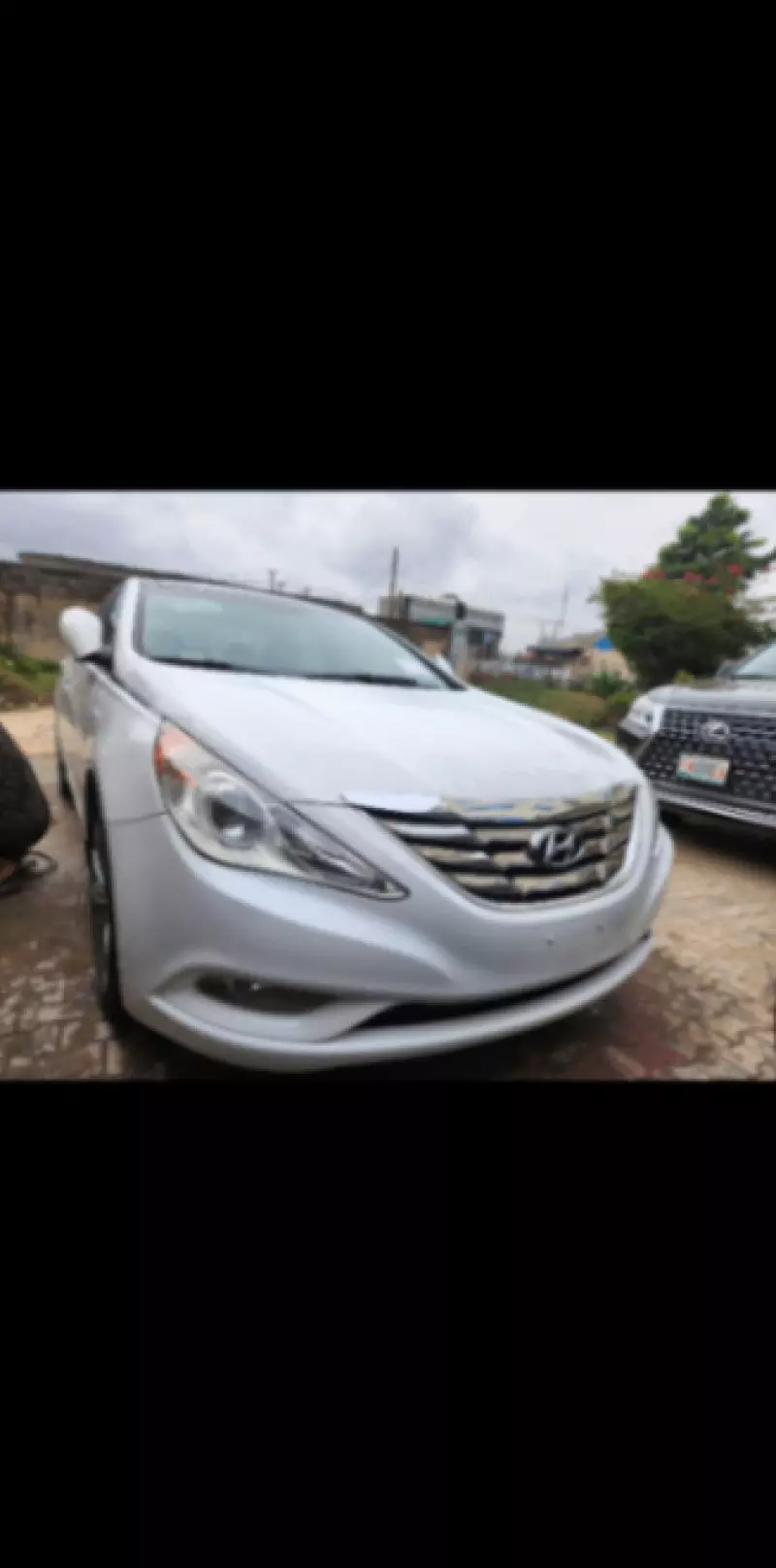 Hyundai Sonata   - 2012