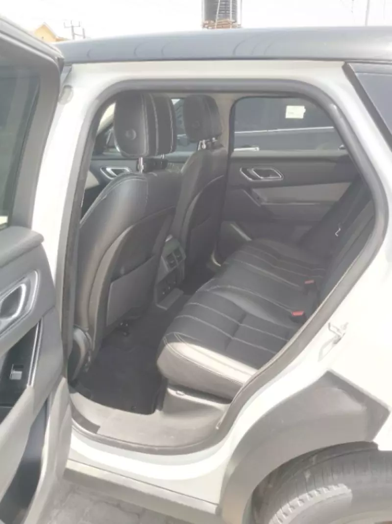Land Rover Range Rover Velar   - 2018