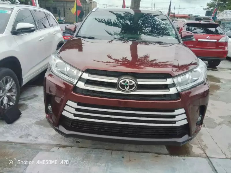 Toyota Highlander   - 2018