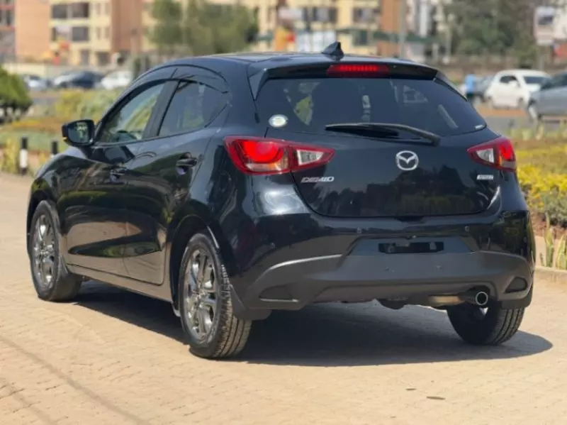 Mazda Demio    - 2019