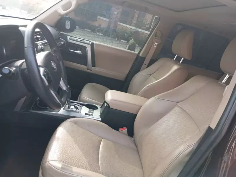 Toyota 4-Runner   - 2016