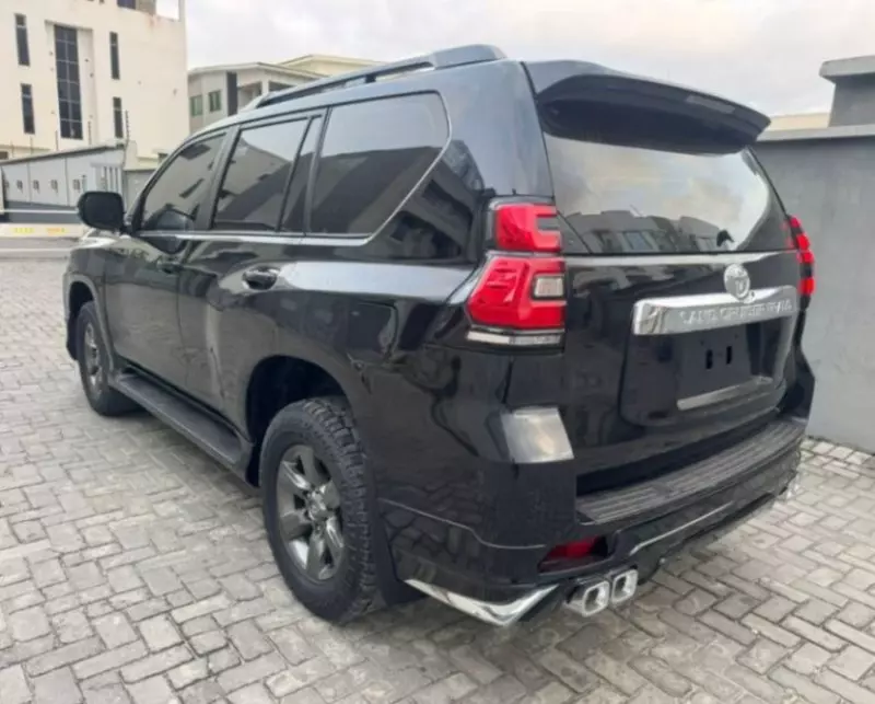 Toyota Landcruiser Prado   - 2017