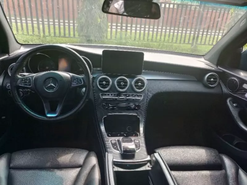 Mercedes-Benz GLC 300   - 2018