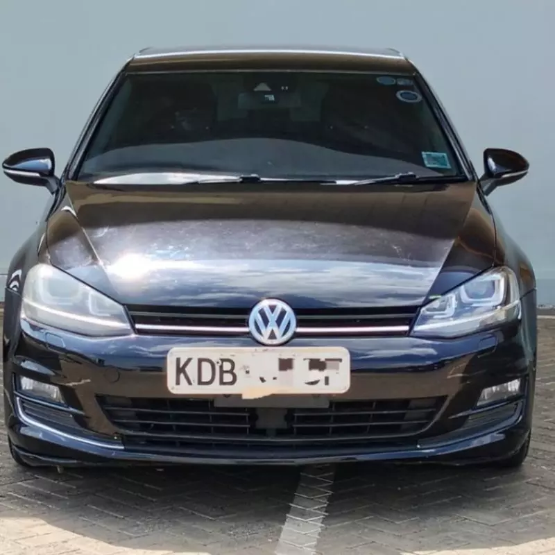 Volkswagen Golf   - 2014