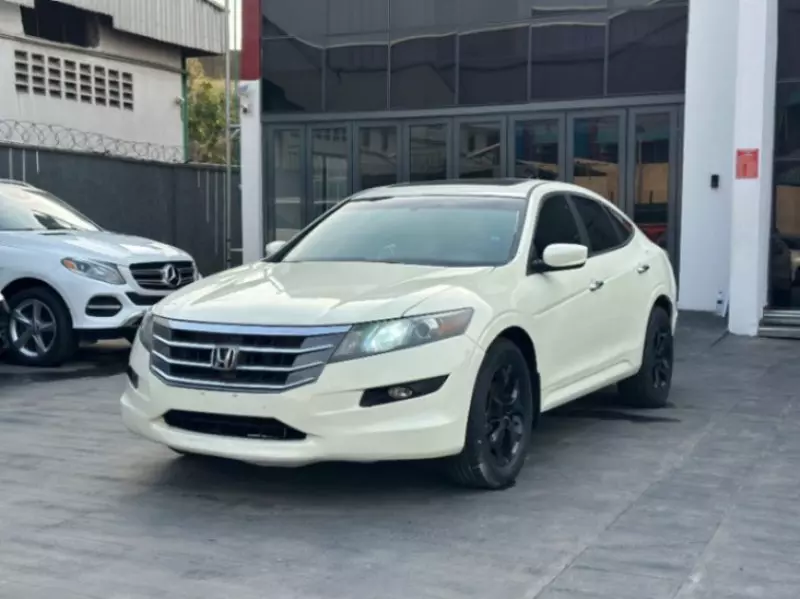 Honda Accord Crosstour   - 2011