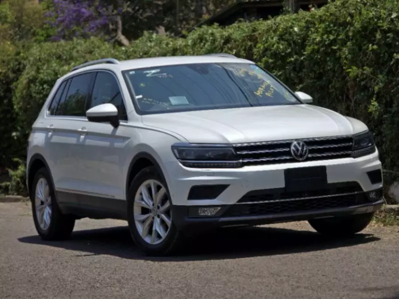 Volkswagen Tiguan   - 2014