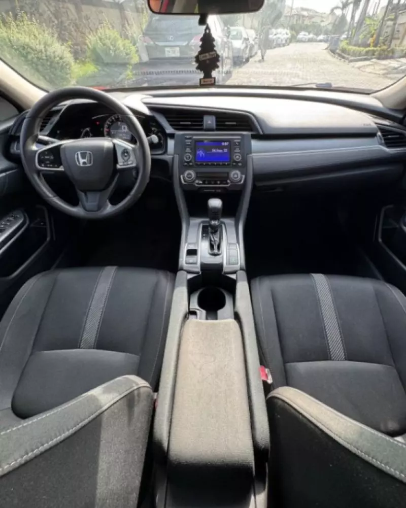 Honda Civic   - 2016