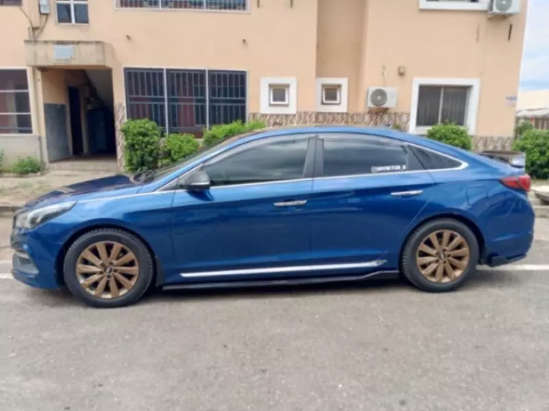 Hyundai Sonata   - 2016