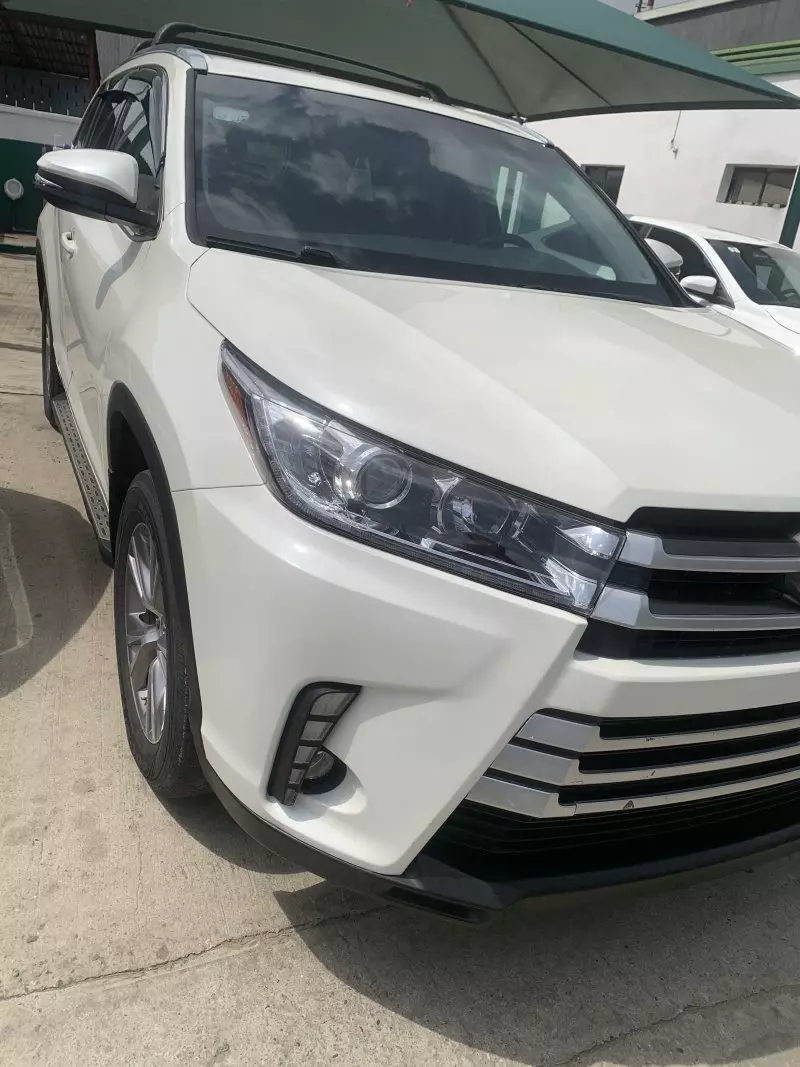 Toyota Highlander   - 2015