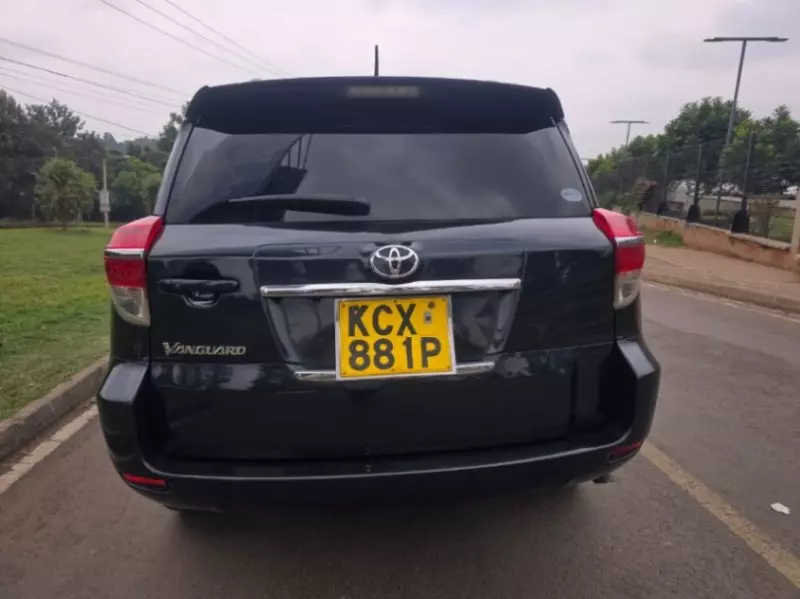 Toyota Vanguard    - 2013