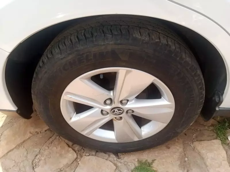 Toyota Harrier   - 2016