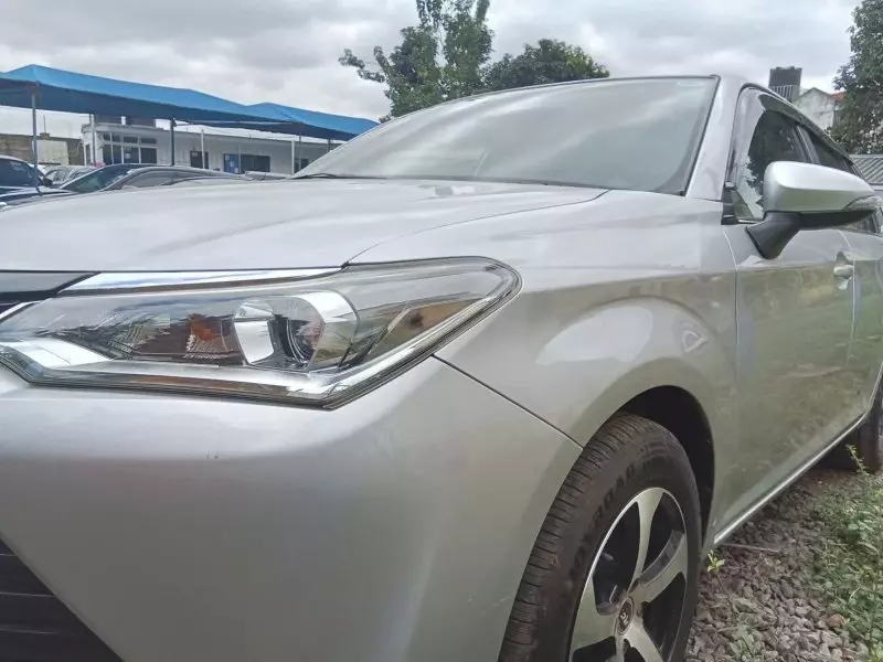 Toyota Fielder    - 2016