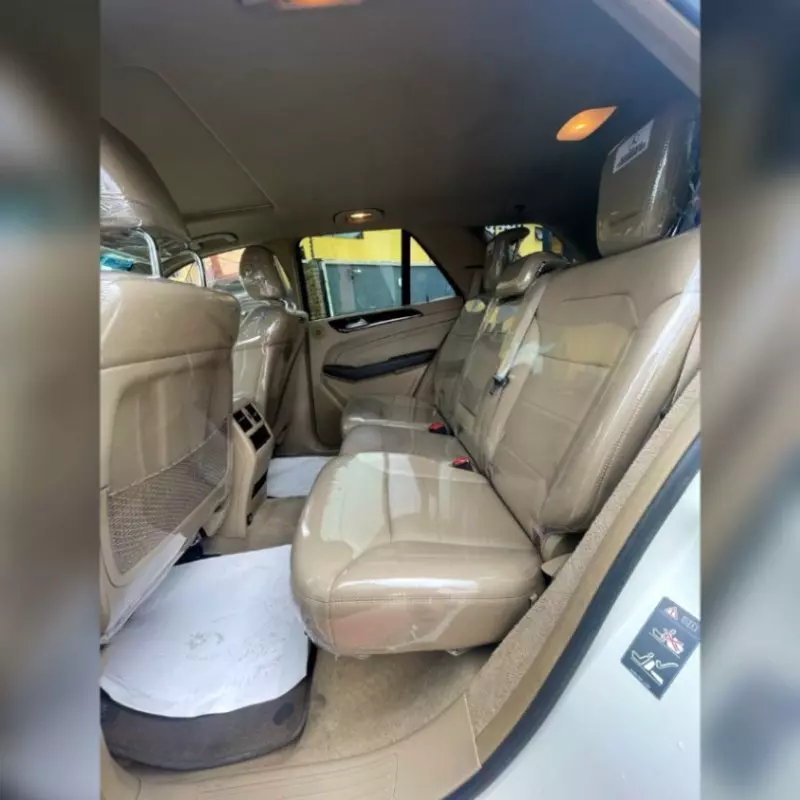 Mercedes-Benz ML 350   - 2012