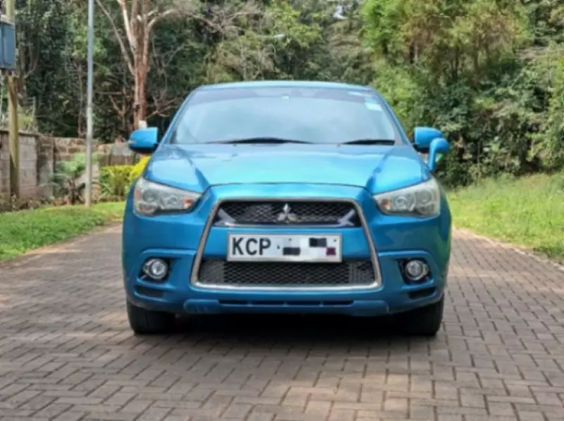 Mitsubishi RVR   - 2010