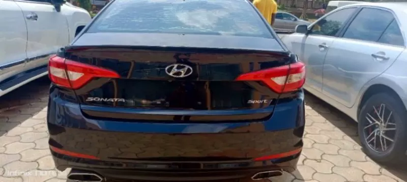 Hyundai Sonata   - 2015
