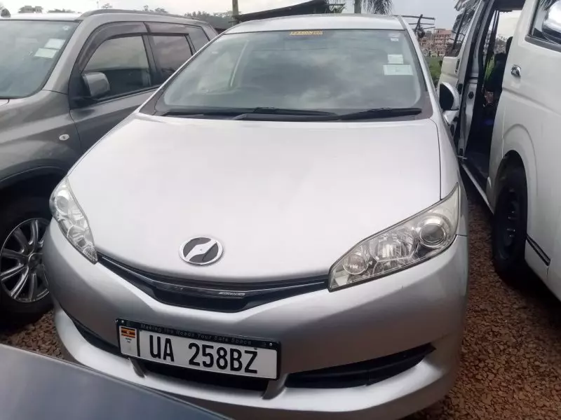 Toyota Wish   - 2012