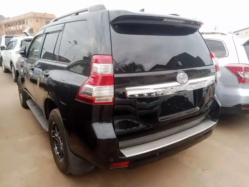 Toyota Landcruiser Prado   - 2015